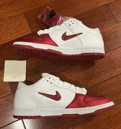 Nike Sb Dunk Low Supreme Jewel Swoosh Red