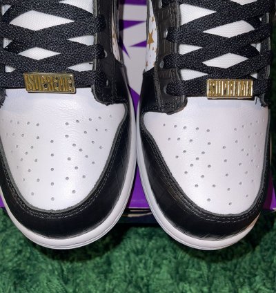 Nike Sb Dunk Low Supreme Stars Black Size 8 5m Brand New