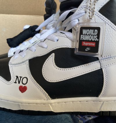 Nike Sb Supreme Dunk By Any Means Black White