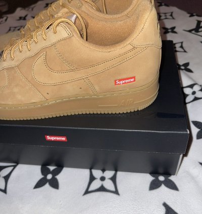 Nike Supreme Air Force 1 Low Brown Size 12