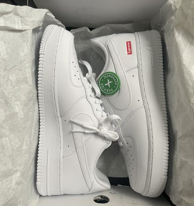 Nike Supreme Air Force 1 Low White