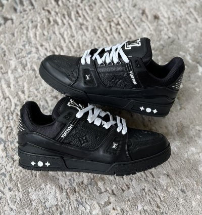 Louis Vuitton Monogram Trainer Sneakers