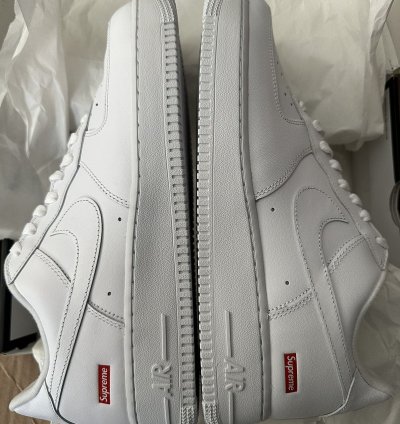 Nike Supreme Air Force 1 White