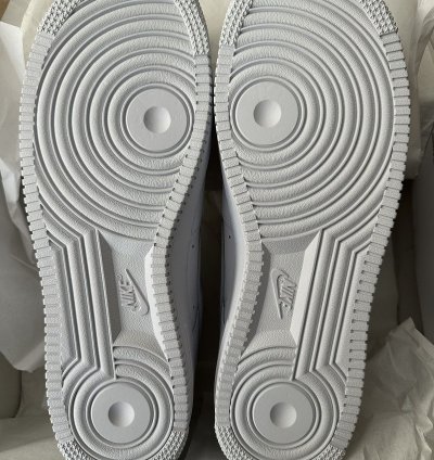 Nike Supreme Air Force 1 White