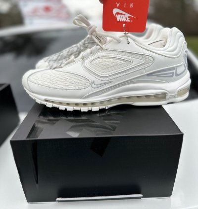 Nike Supreme Air Max 98