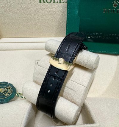 Rolex 1908 Yellow Gold Black Dial Full Set 2024