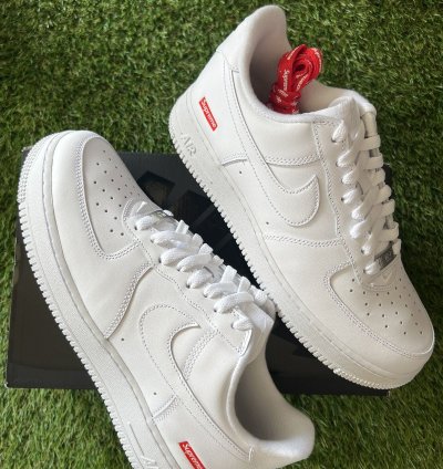 Nike Supreme Airforce 1 White Size 8 5