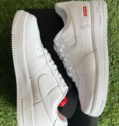 Nike Supreme Airforce 1 White Size 8 5