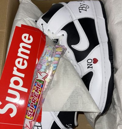 Nike Supreme Dunks Sz 10
