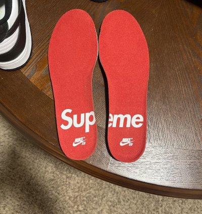 Nike Supreme Sb Dunk Low