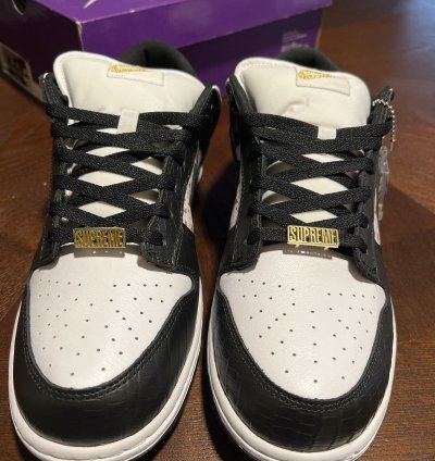 Nike Supreme Sb Dunk Low