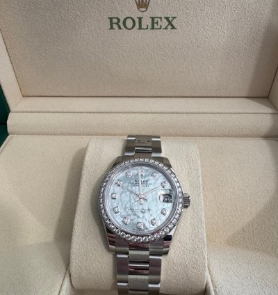 Rolex Datejust 31 31mm Rolex Datejust 31mm Mop Dial Diamond Bezel Markers Oyster