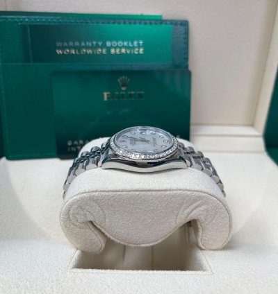 Rolex Datejust 31 Diamond Bezel - White Mother-of-pearl Diamond Dial - Jubilee 278384rbr
