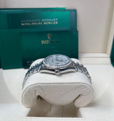 Rolex Datejust 31 Diamond Bezel - White Mother-of-pearl Diamond Dial - Jubilee 278384rbr