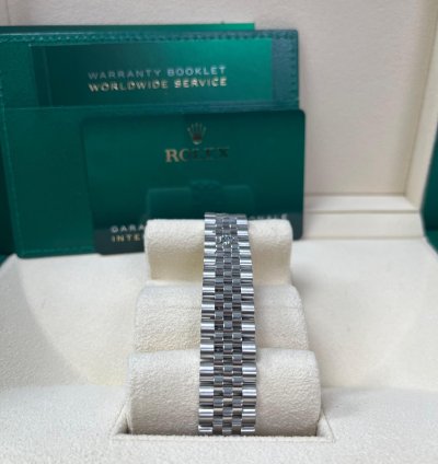 Rolex Datejust 31 Diamond Bezel - White Mother-of-pearl Diamond Dial - Jubilee 278384rbr
