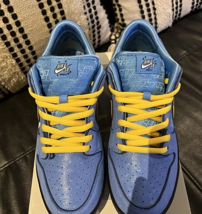 The Powerpuff Girls X Nike Dunk Low Pro Sb Qs Bubbles Fz8320 400