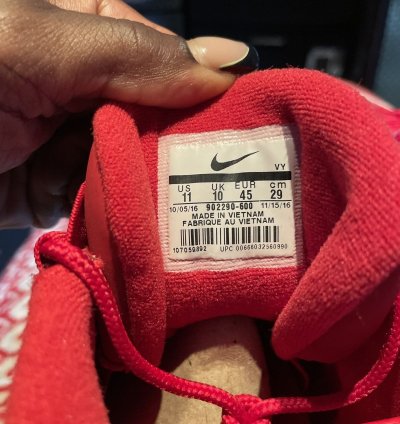 Nike Supreme Uptempo