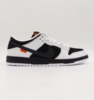 Nike Sb Dunk Low Pro Qs Black White Safety Orange Fd2629-100 Tightbooth