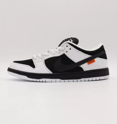 Nike Sb Dunk Low Pro Qs Black White Safety Orange Fd2629-100 Tightbooth