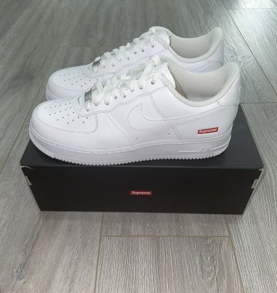 Nike Supreme White Air Force 1 Low