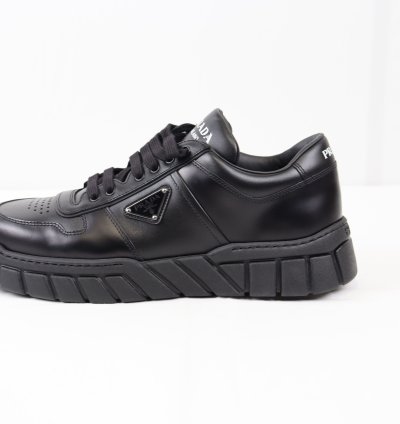 O1rshd Low Top Logo Leather Sneakers In Black