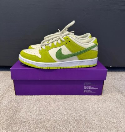 Nike Sb Dunk Low Green Apple 2022 - Size 13 - Dm0807 300 12555-3