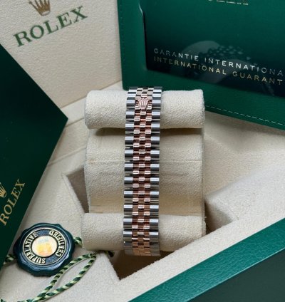 Rolex Datejust 31 New 2024 Sundust Pink Diamond Dial Diamond Bezel Two Tone Rose Gold Jubilee