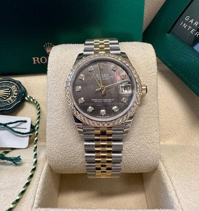 Rolex Datejust 31 New 2024 Tahitian Dark Mother Of Pearl Dial Two Tone Yellow Gold Diamond Bezel