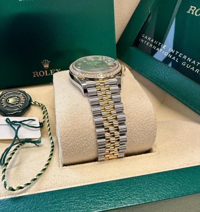 Rolex Datejust 31 New 2024 Tahitian Dark Mother Of Pearl Dial Two Tone Yellow Gold Diamond Bezel