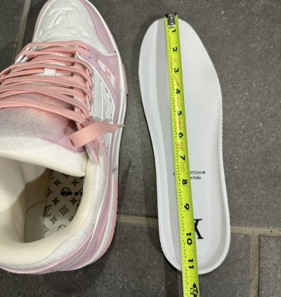 Pink Trainer 2022