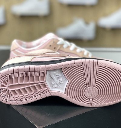 Nike Sb Dunk Low Pink Lobster