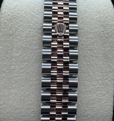 Rolex Datejust 31 Silver Diamond Dial Unworn