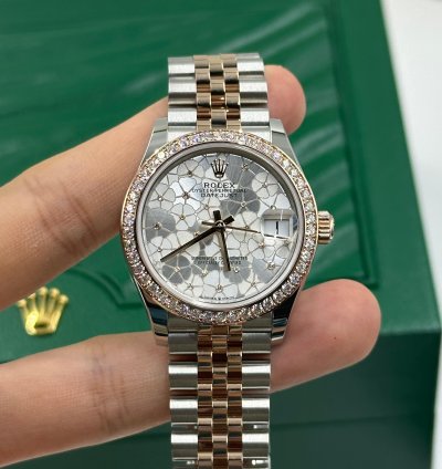Rolex Datejust 31 Silver Flower Diamond Bezel Jubilee