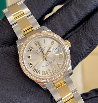 Rolex Datejust 31 Silver Roman Oys