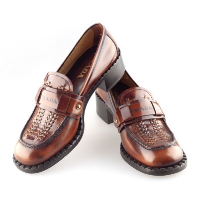 Prada 2020 Ready To Wear Brown Leather Loafers 38 5 Eu