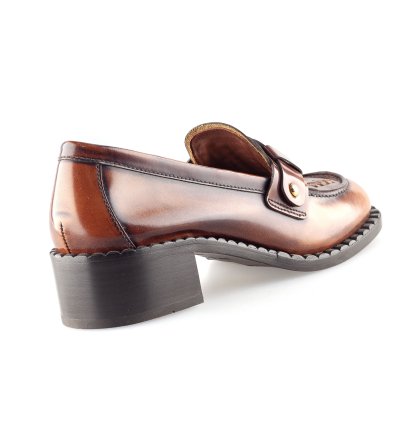 Prada 2020 Ready To Wear Brown Leather Loafers 38 5 Eu