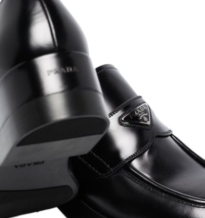 Prada 50 Brushed Leather Loafers