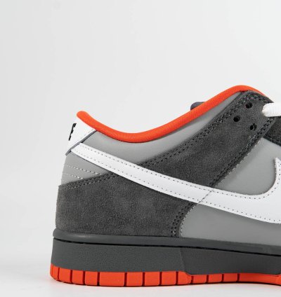Nike Sb Dunk Low - Staple Nyc Pigeon 304292-011