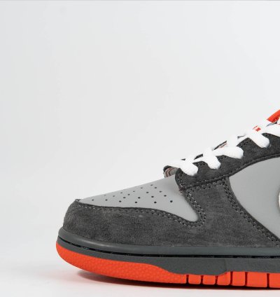 Nike Sb Dunk Low - Staple Nyc Pigeon 304292-011
