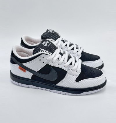 Tightbooth X Nike Sb Dunk Low Fd2629-100