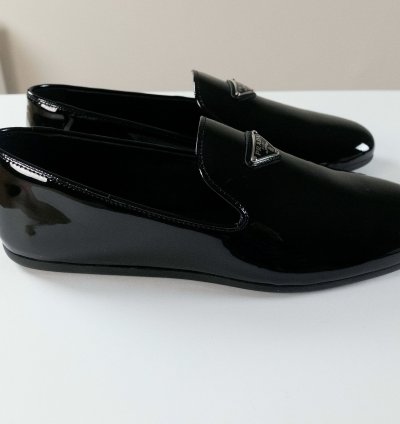 Prada Black Patent Leather Triangle Logo Slippers Flat Shoes