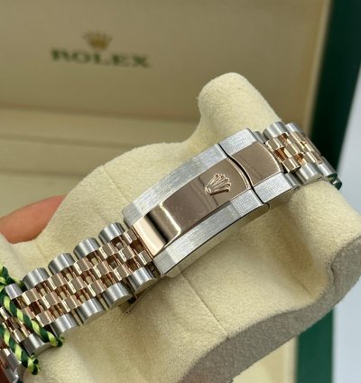 Rolex Datejust 41 41mm Sundust Diamond Dial Jubilee