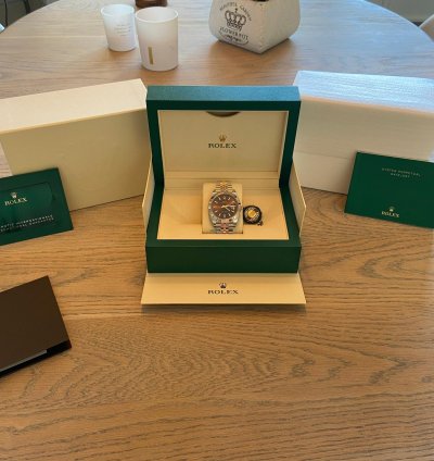 Rolex Datejust 41 Unworn 2025 Chocolate Dial Two Tone Rose Gold Jubilee