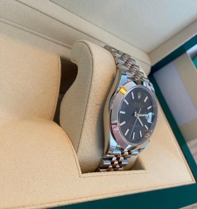 Rolex Datejust 41 Unworn 2025 Chocolate Dial Two Tone Rose Gold Jubilee