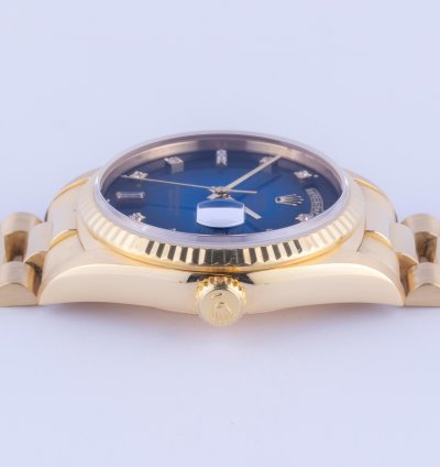 Rolex Day-date 36 Blue Vignette Diamond 18238 1988 full Set