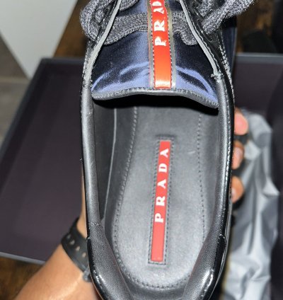 Prada Calzature Low Top Sneaker