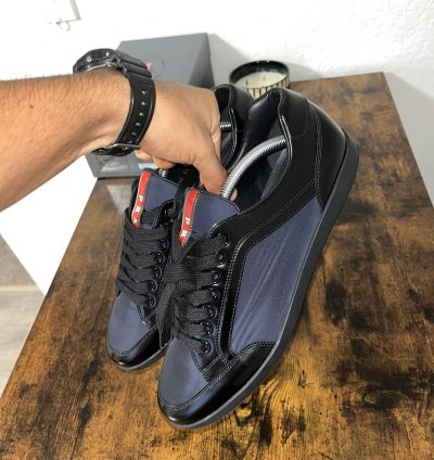 Prada Calzature Low Top Sneaker