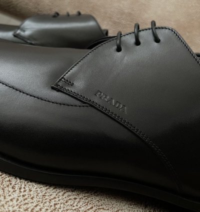 Prada Calzature Uomo Old Natur Nero Leather Derby