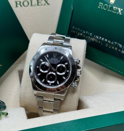 Rolex Daytona 116520 2015 New Old Stock Black Dial Stainless Steel Oyster Bracelet