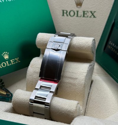 Rolex Daytona 116520 2015 New Old Stock Black Dial Stainless Steel Oyster Bracelet